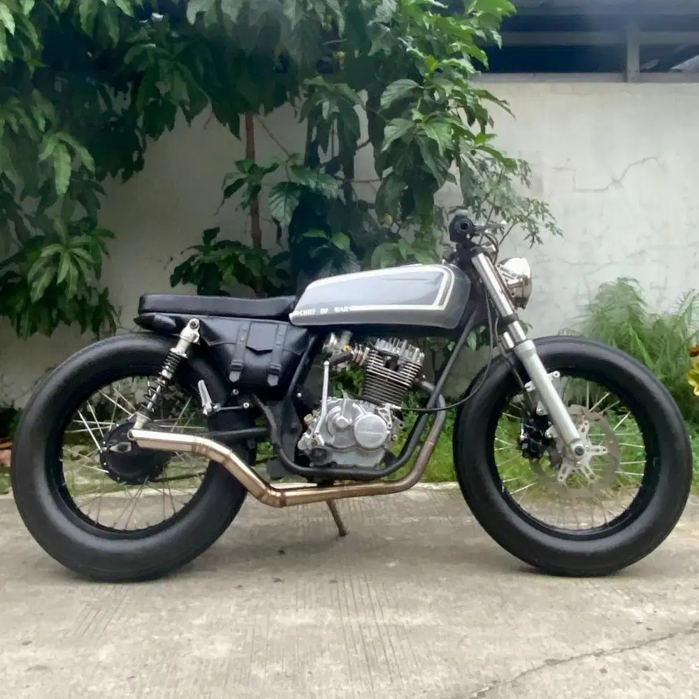 Motor Custom Caferacer siap Touring