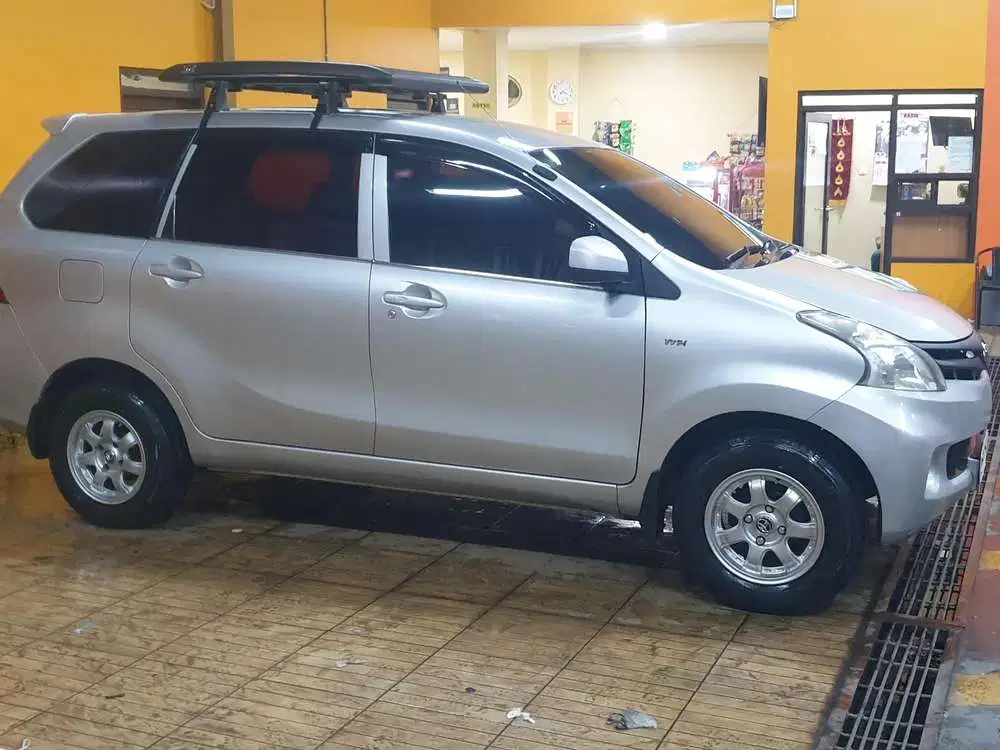 Toyota Avanza 2012 Bensin