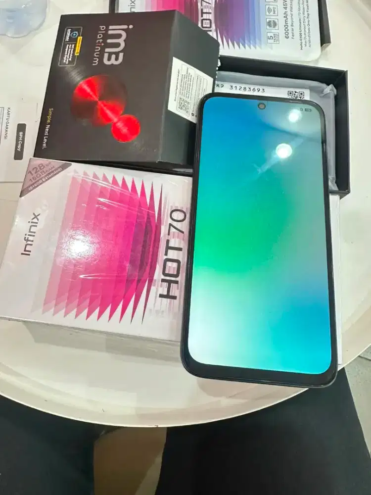 INFINIX HOT 70 FREE GOOGLE AI PLUS 3BULAN