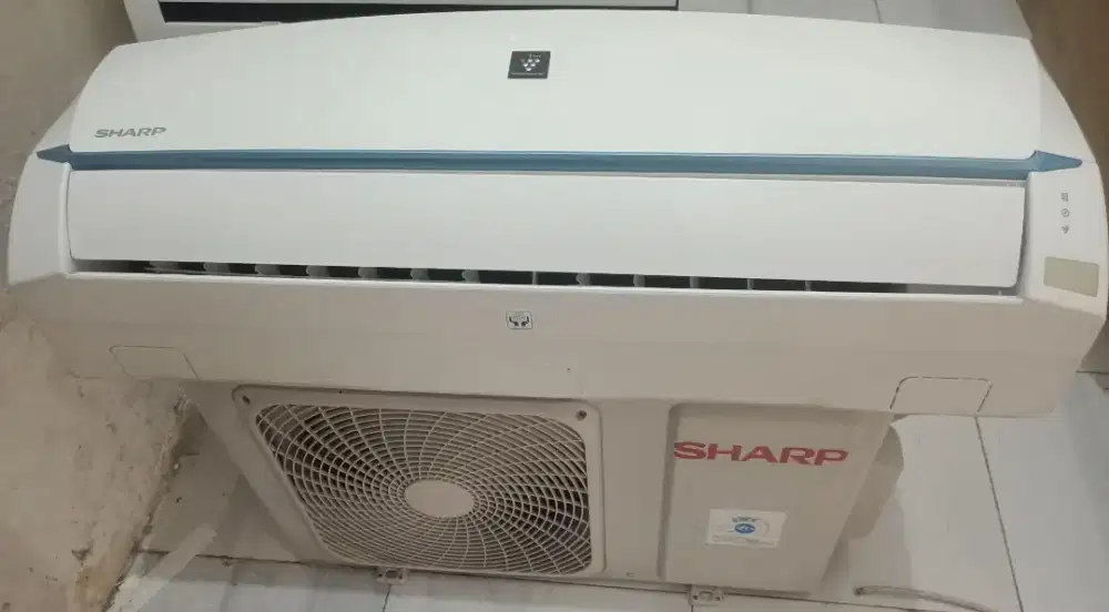 Jual ac sharp 1/2 pkr 32  lowwat 360 wat kondisi 95% ori semua