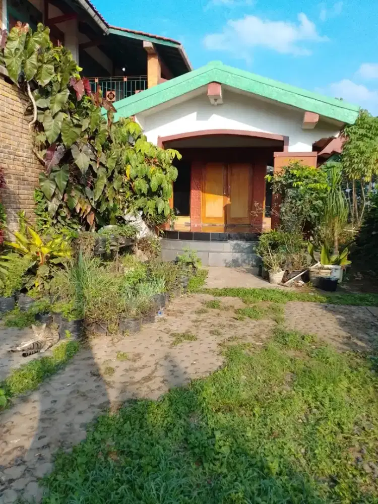 DIJUAL RUMAH VILLA LEMBANG