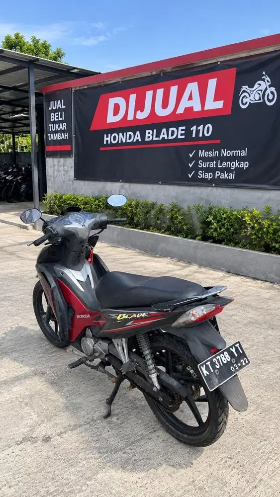 Dijual Motor Honda Blade 2012
