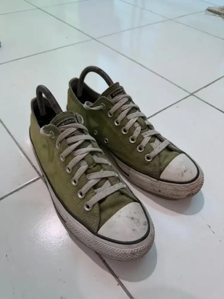 Sepatu converse original uk 42