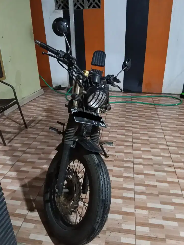 Jual Motor Full Custom Scrambler (Basic Tiger tahun 2011)
