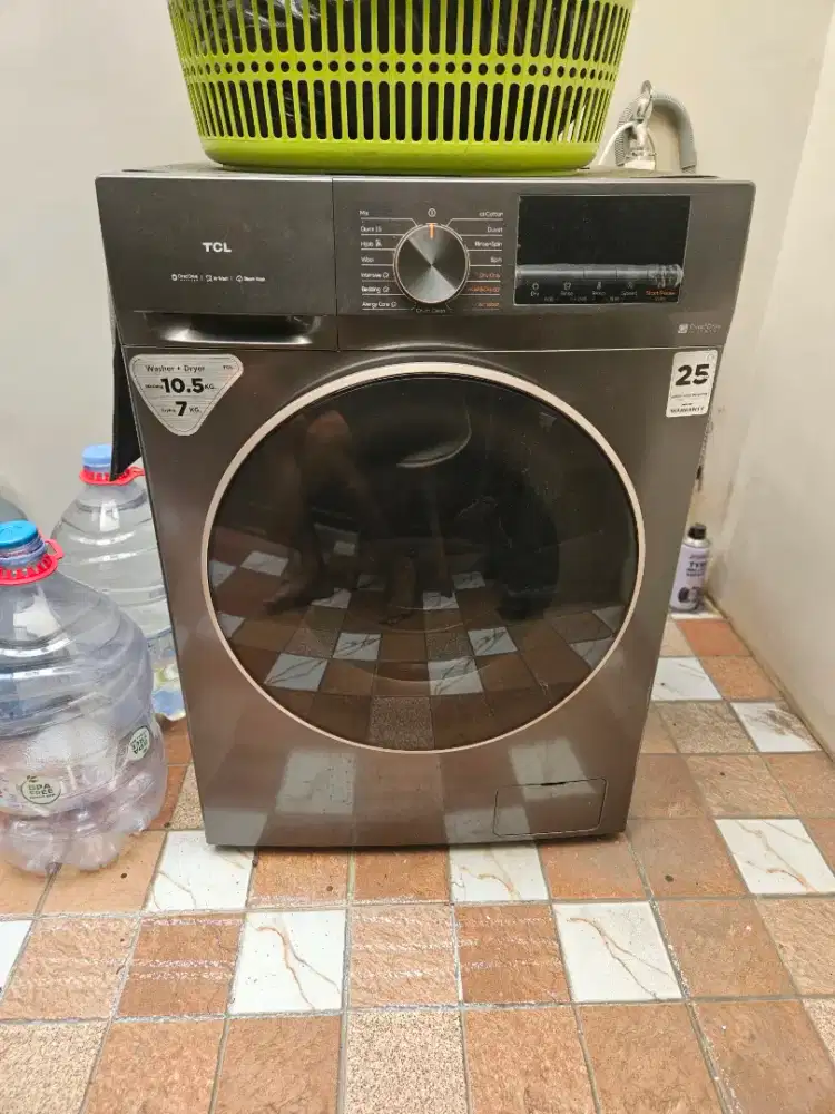 Mesin cuci TCL 10,5kg Front Loading Washer dan Dryer