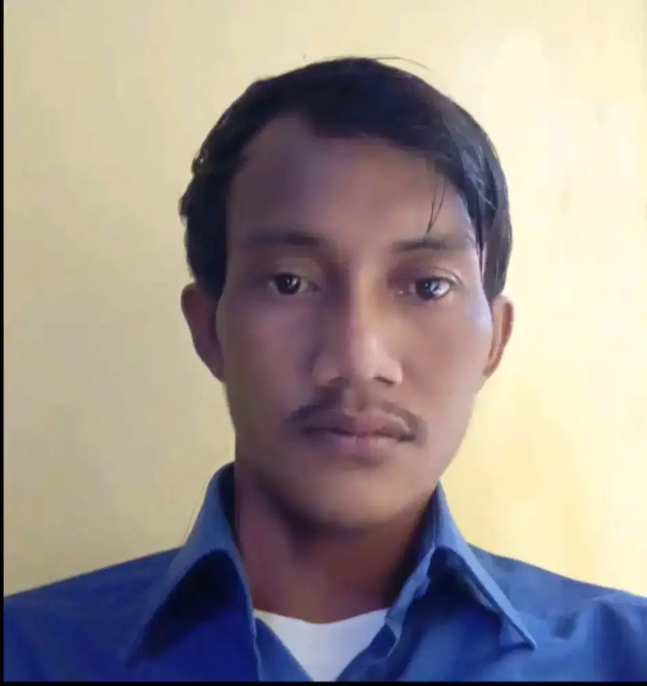 Cari kerjaan apa saja helfer/ bantu bantu bongkar muat, bawa forklift