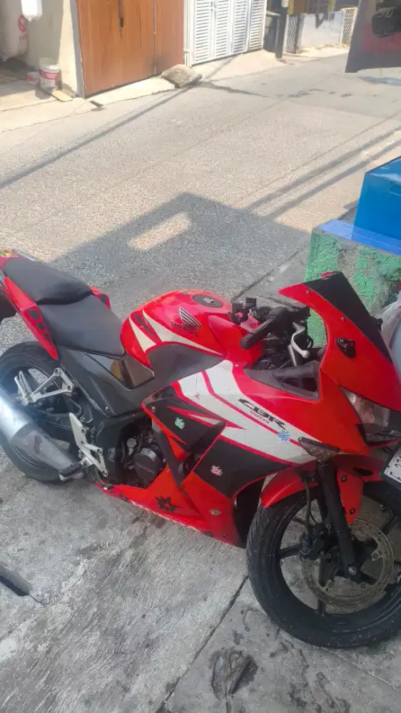 CBR 150R PAJAK HIDUP, SEHAT