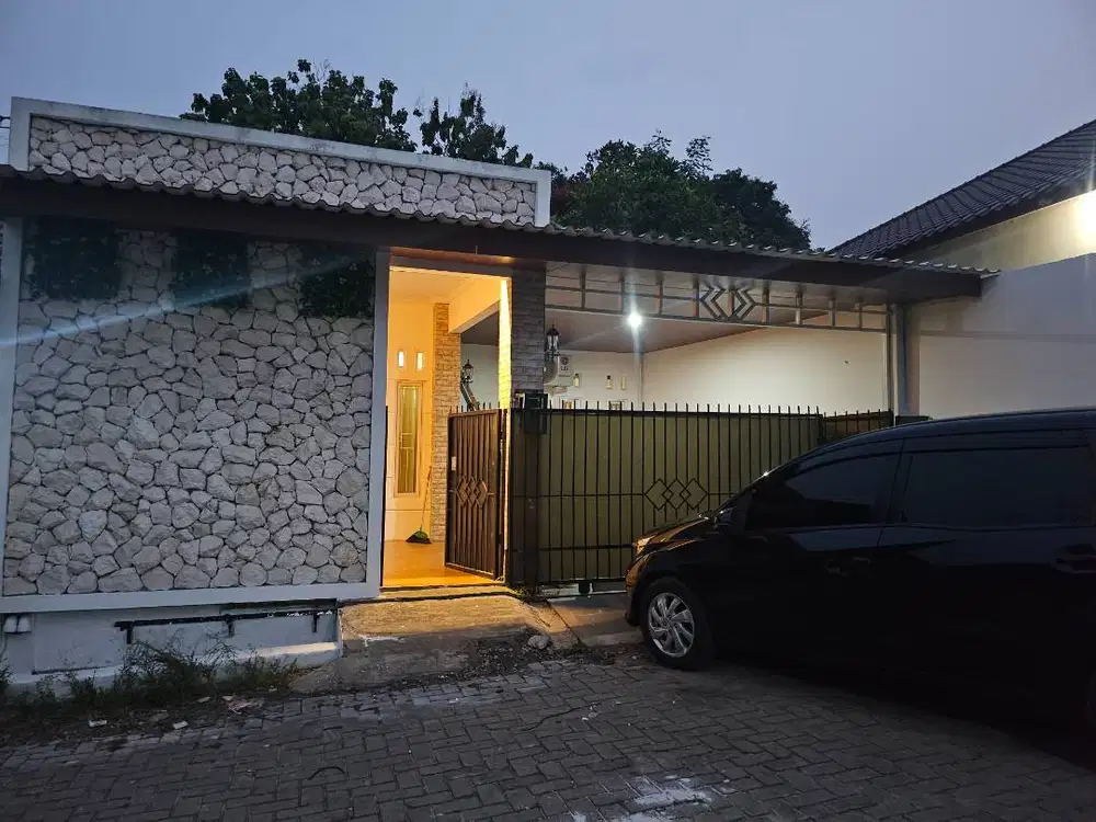 Disewakan Rumah Exclusive, Dekat Samsat Cinere, Belakang Kampus Upn
