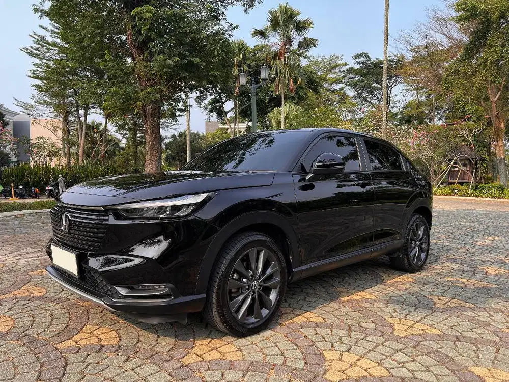 Honda HRV All New 1.5L SE CVT with Panoramic Glass Roof tahun 2022