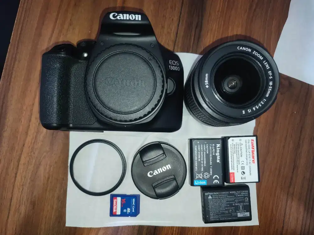 Canon 1300D + Lensa Kit 18-55 mm
