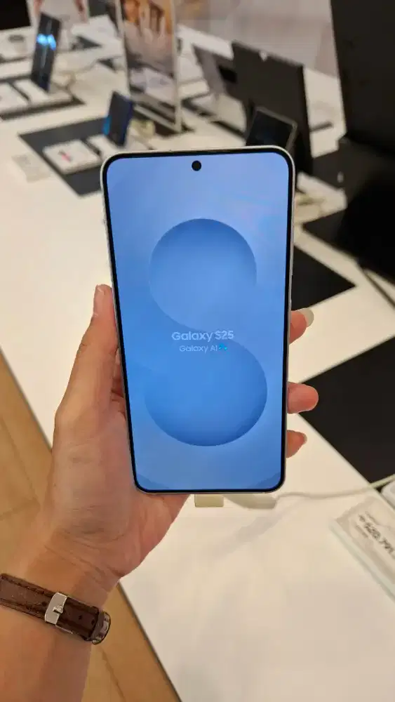 SAMSUNG GALAXY S25 (BISA CICILAN) MULAI DARI 1 JUTAAN PERBULAN