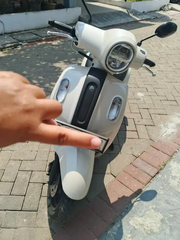 Yamaha grand filano like new km rendah muluss 2025 putih terawat
