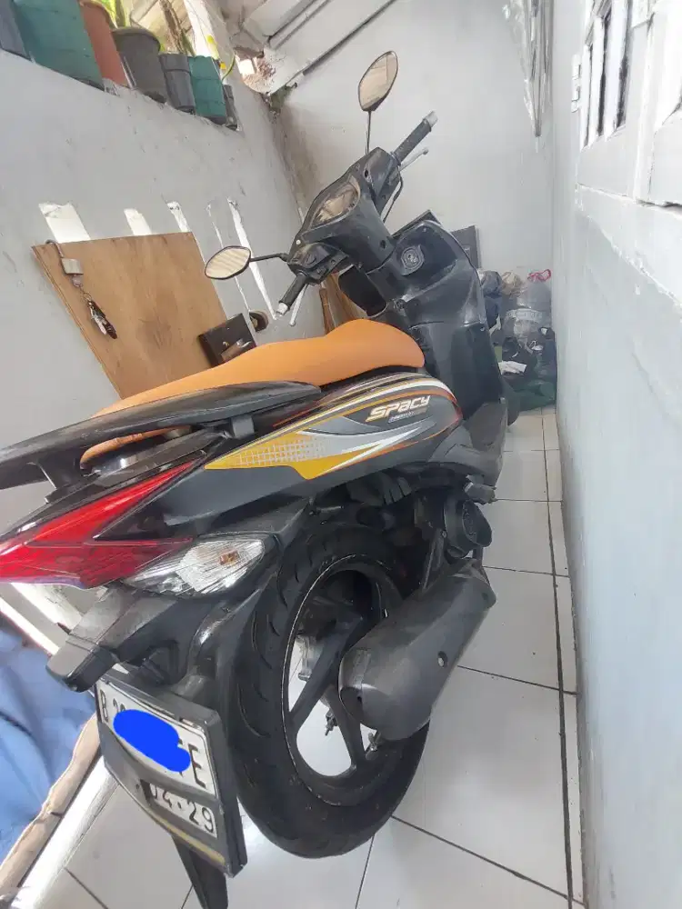 Honda spacy 2012