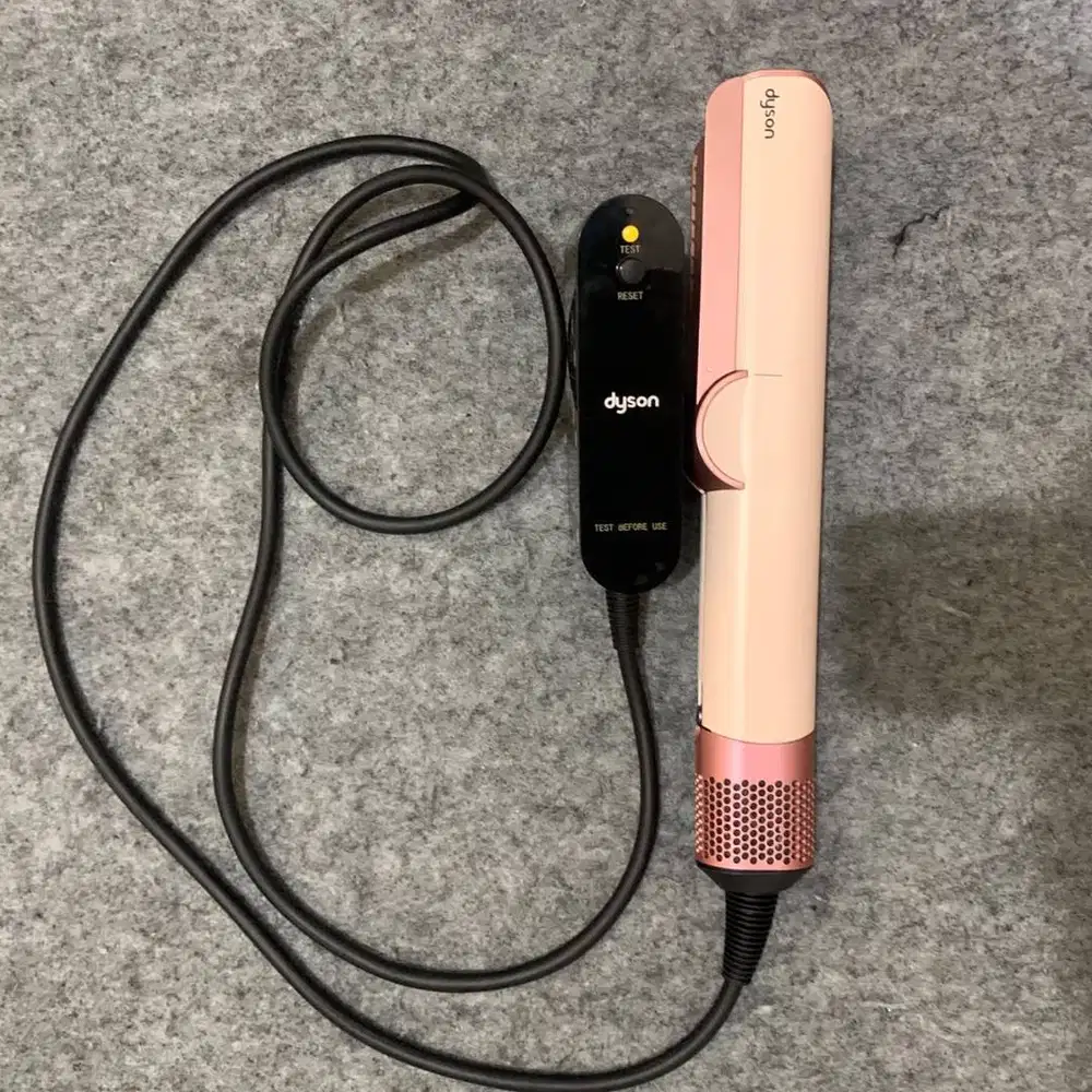 Dyson Airstrait Ceramic Pink