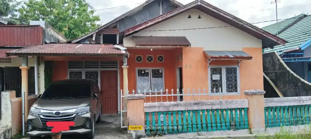 Rumah dijual cepat di Komp Mawar Putih Padang