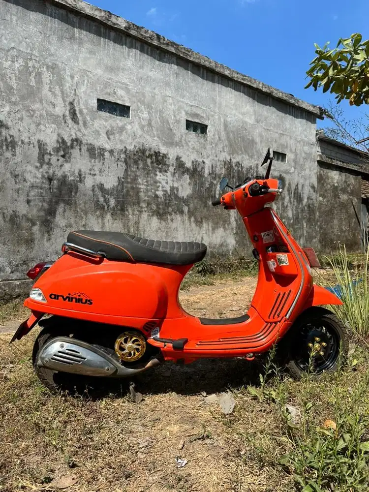 Vespa s150 2v injeksi 2012