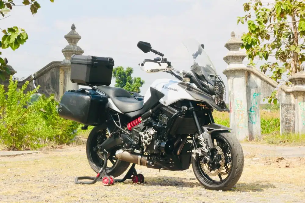 Kawasaki Versys 650 ABS Touring, CB500X, Himalayan, KTM 390 ADv