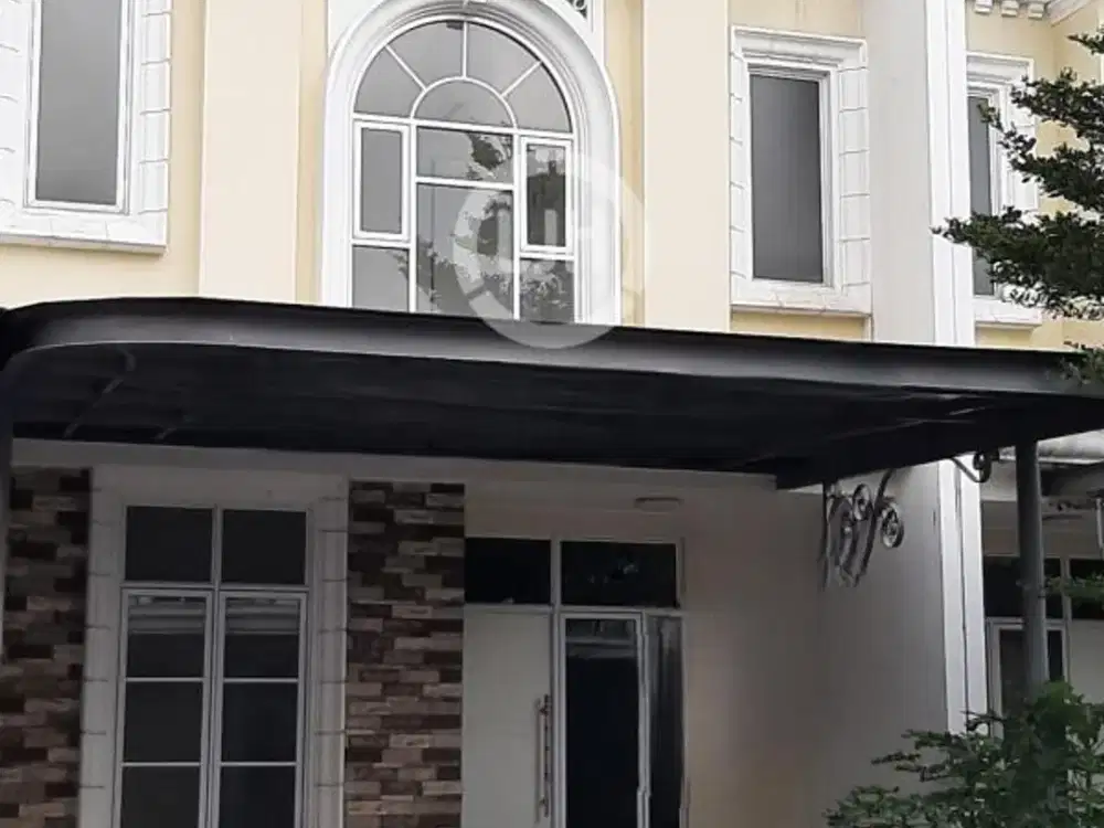 Rumah Dekat Taman harga di bawah pasaran di JGC Cluster La Seine, Cakung, Jakarta Timur