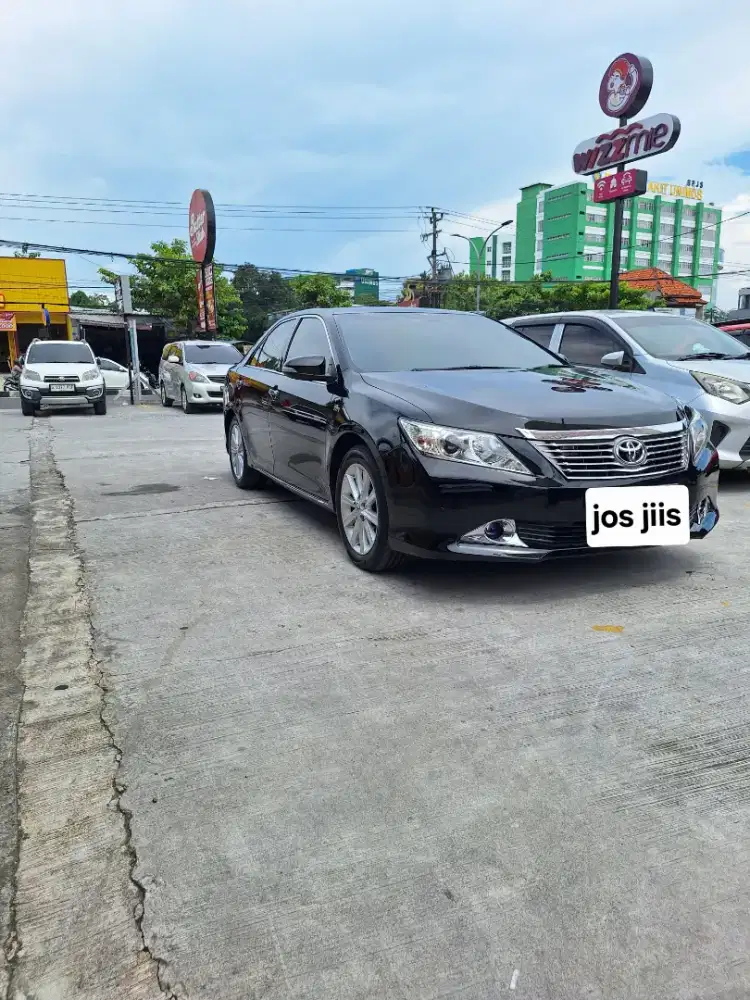 Toyota camry 2.5V 2013