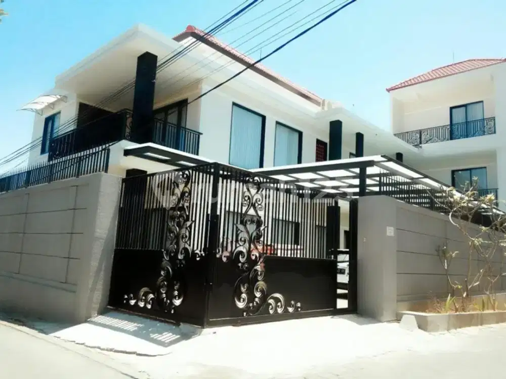 Dijual Rumah Super Luas Cocok untuk Hunian Keluarga