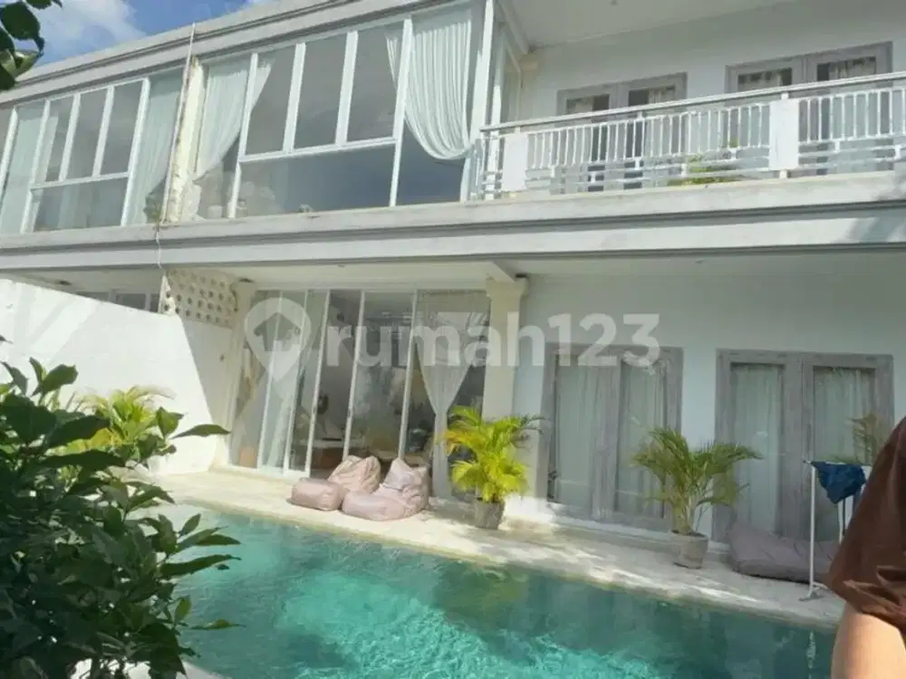 Dijual/Disewakan Villa Kembar di Jantung Kota Canggu