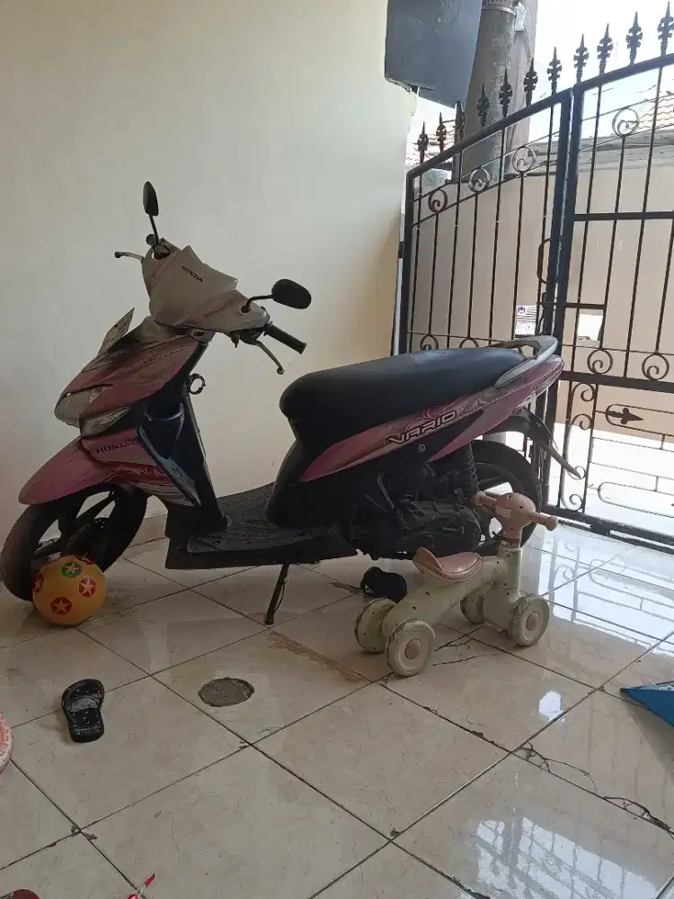 Vario 110 tahun 2011 (dijual cepat)