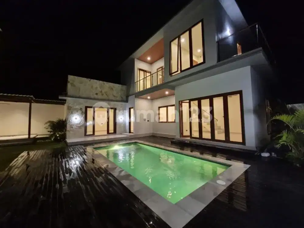 Villa Privat Modern Lingkungan Tenang di Kutuh