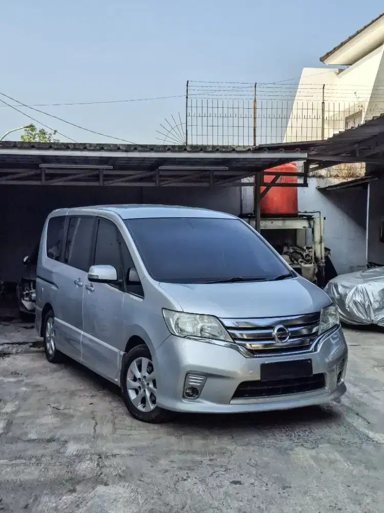 Nissan serena hws 2014