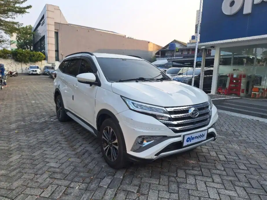 DP MURAH Daihatsu Terios 1.5 R Deluxe Bensin-AT 2018  CPFPB