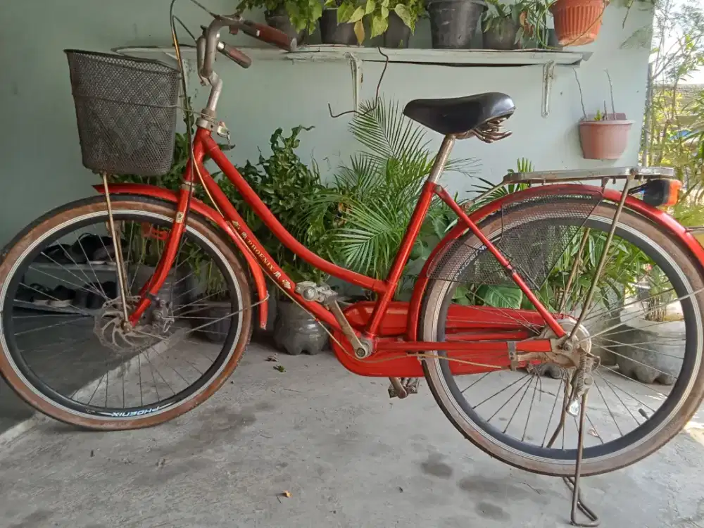 Sepeda PHONIX Merah
