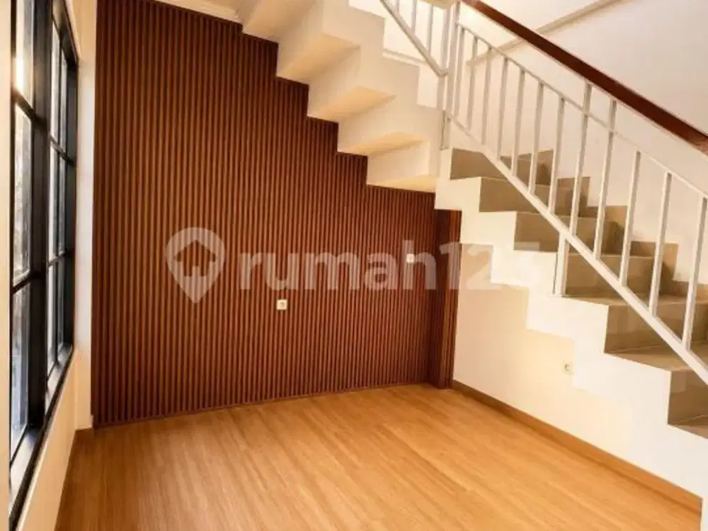 Villa Brand New Lantai 2 Area Jalan Pantai Mengening Cemagi