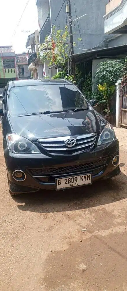 Toyota Avanza 2011 Bensin