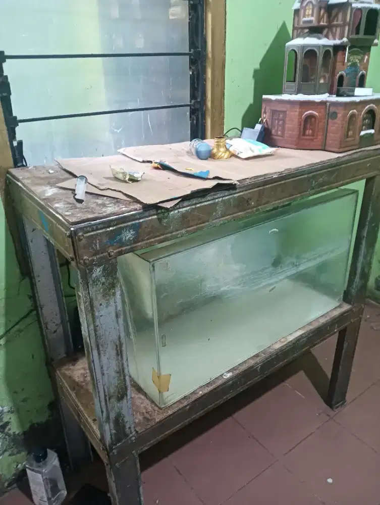 Aquarium ikan ukuran 50 x 60