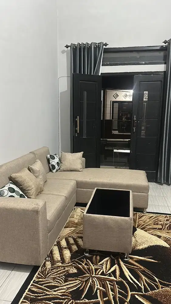 Sofa dan bantal sofa