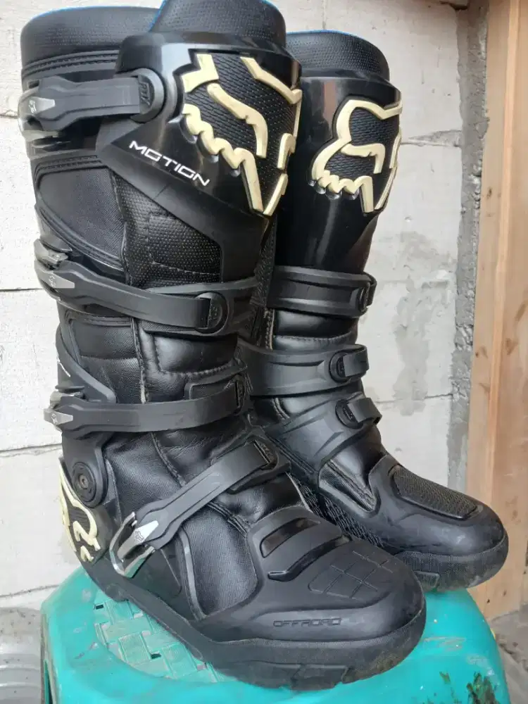 JUAL SEPATU OFFROAD MERK FOX-X