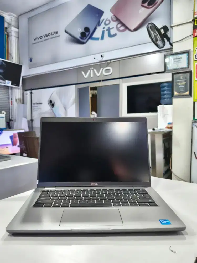 DELL LATITUDE CORE I5 RAM 8GB SSD 256GB SIAP PAKAI