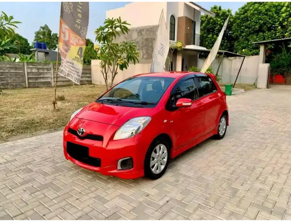 Yaris E Automatic (2012) belagak