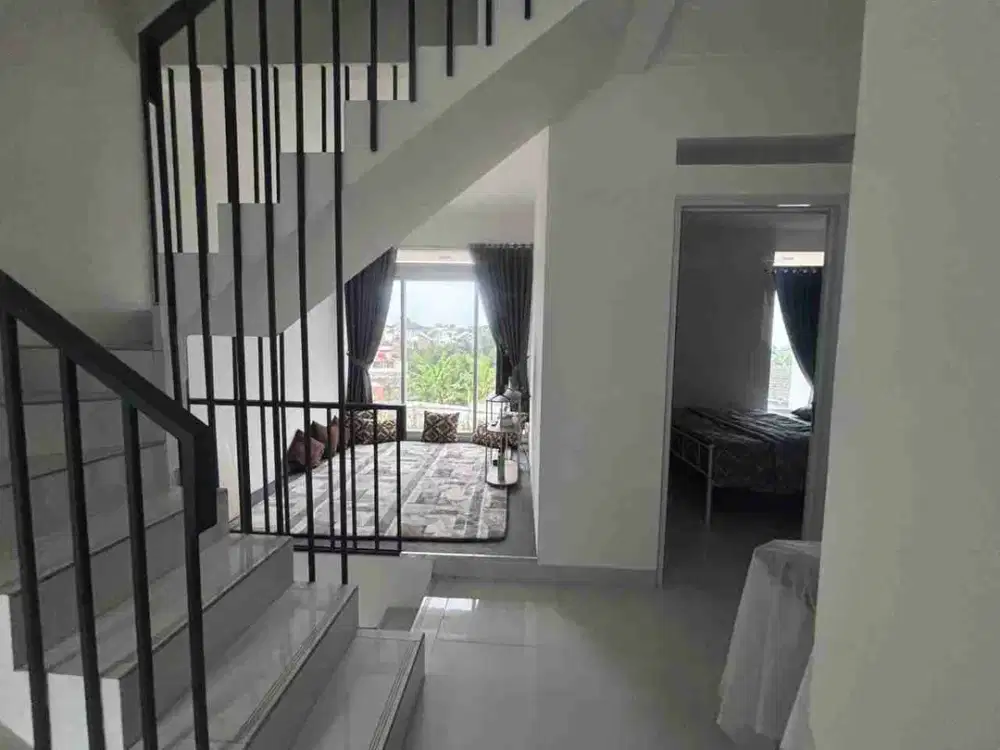 Dijual Rumah baru 3 lantai  minimalis modern   cihanjuang cimahi siap huni lingkungan aman dan sejuk