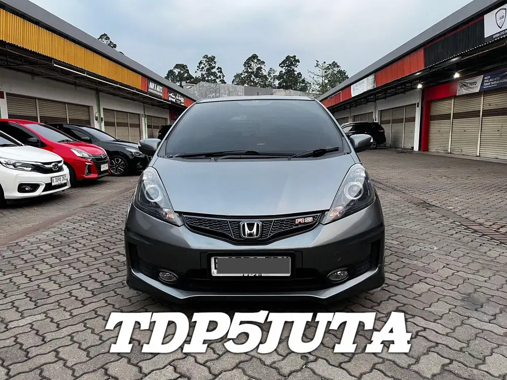 HONDA JAZZ RS GE8 AT 2013 LAST PRODUKSI
