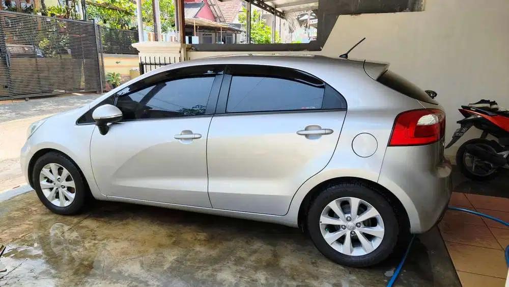 Kia Rio 2012 Bensin