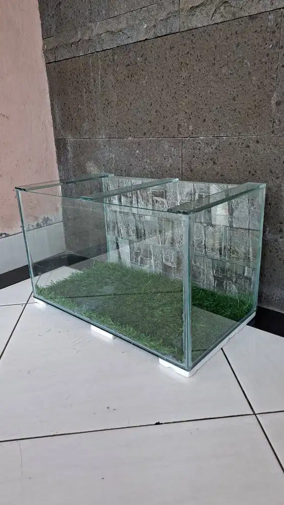 Akuarium 45x25x25 sdh ada remput dan bagroun