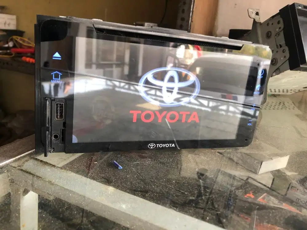 Head unit fortuner