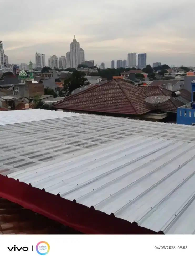 Kanopi baja ringan dan garasi