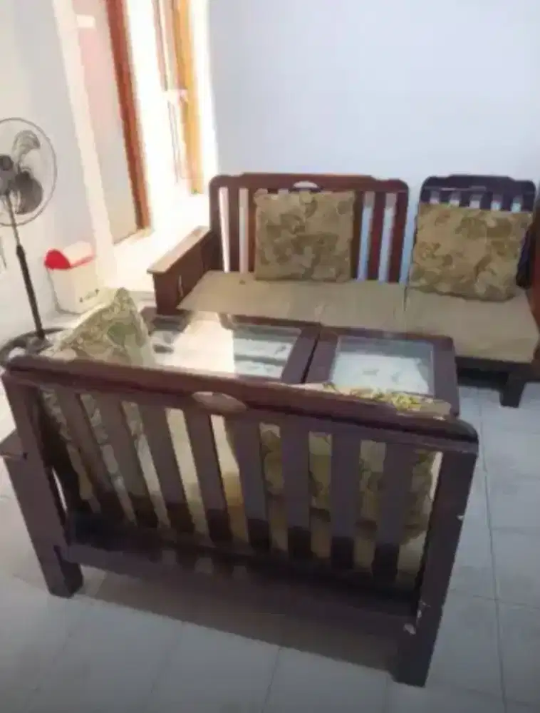 FURNITURE RUANG TAMU