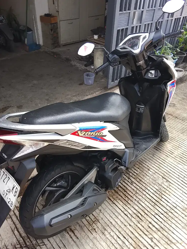 Istimewa Vario 125 kzr 2013
