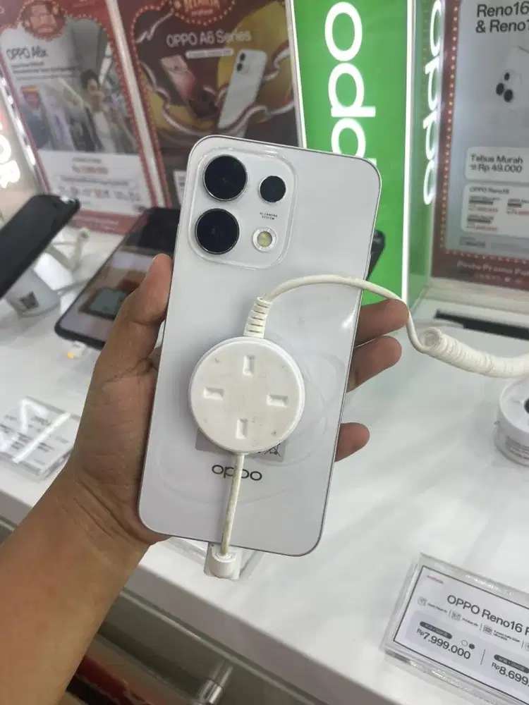 Oppo Reno16F Cicilan Syarat KTP Aja