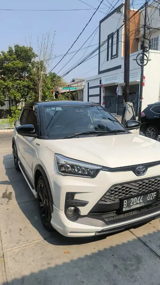 Raize TSS 2021 two tone