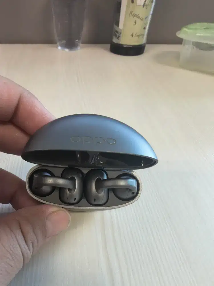 Oppo enco clip 2