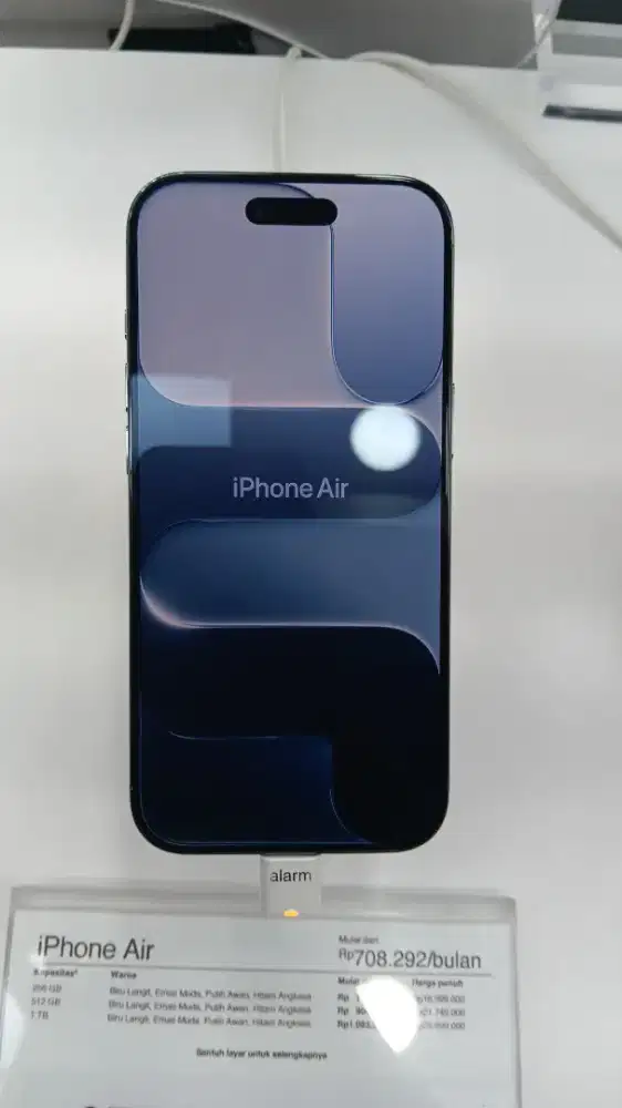 HELLO APPLE AIR