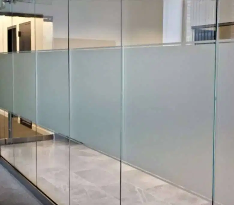 Sedia Kaca Film dan Sticker untuk kebutuhan Gedung, Perkantoran